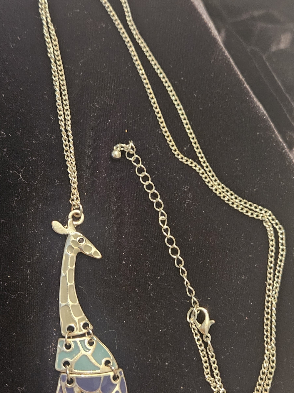 Giraffe Silvertone Chain Neklace